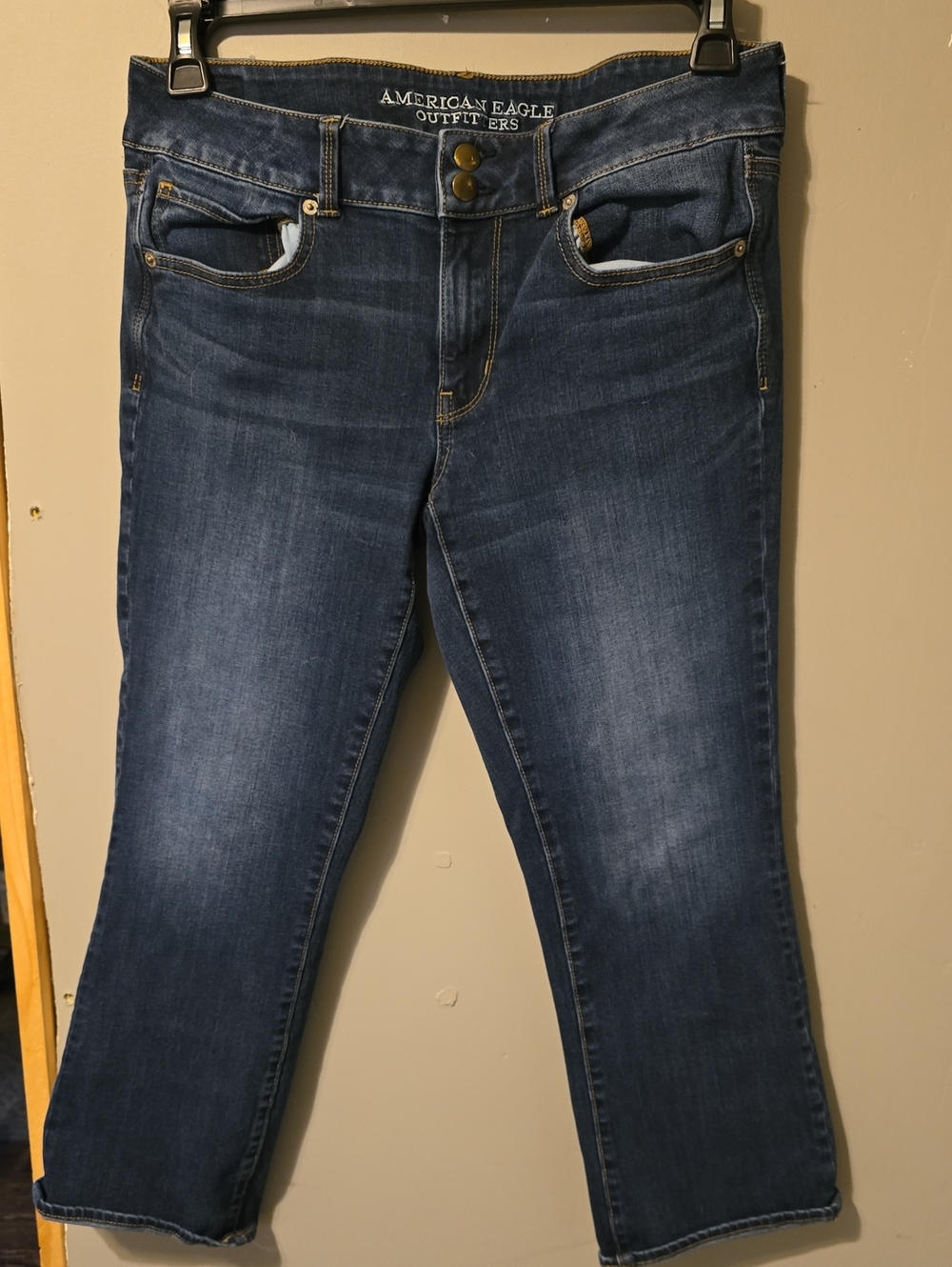 American Eagle Outfitters Women's Medium Blue Cropped Stretch Jeans